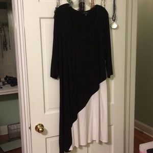 3/4 sleeve Karen Kane black and white dress